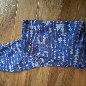 Under Armour Blue and White Patterned Leggings